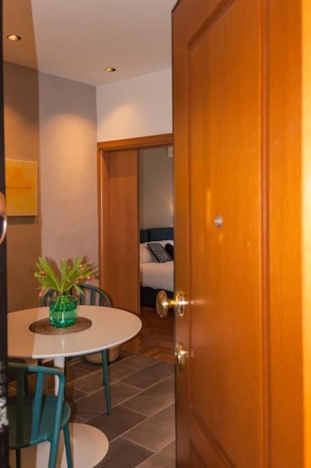 Deluxe Urban 2Br Apt By Nat. Archaelogical Museum Atena Exterior foto